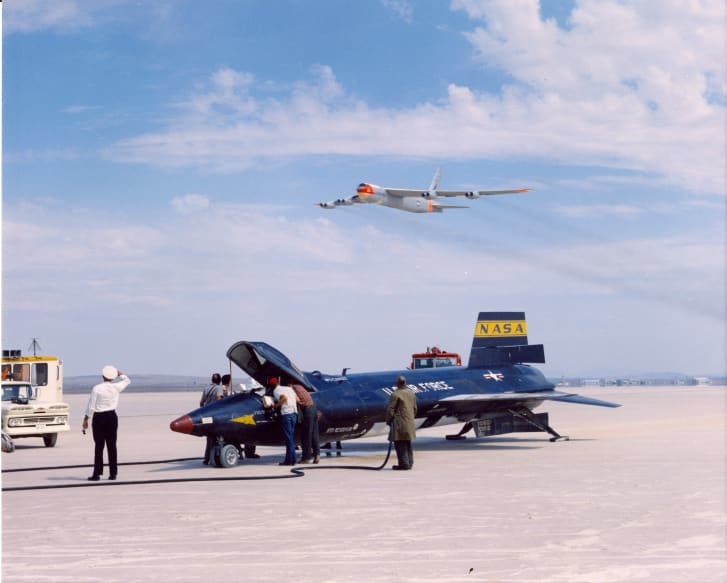 1961年9月、ミッションを終えてロジャース乾湖に駐機するX15/NASA
