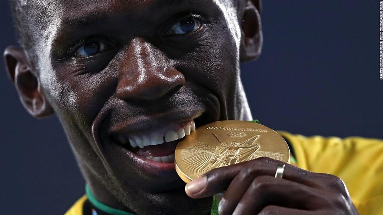 オリンピックで金メダルを獲得したウサイン・ボルト選手＝２０１６年、ブラジル・リオデジャネイロ/Patrick Smith/Getty Images South America/Getty Images