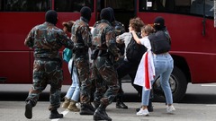 ベラルーシで抗議デモ参加の学生４０人拘束、警官と衝突