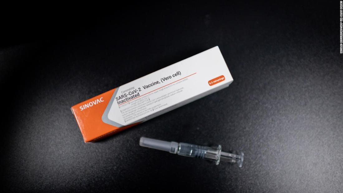 シノバックが開発した新型コロナワクチン候補「コロナバック」/NICOLAS ASFOURI/AFP/AFP via Getty Images