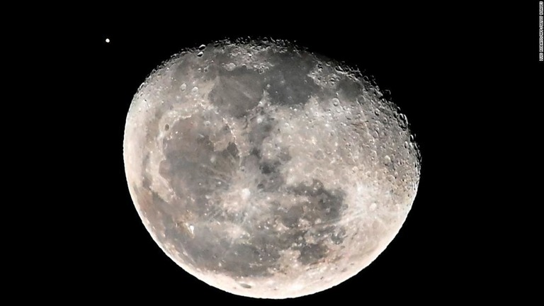 ＮＡＳＡが民間企業から「月の石」を購入する意向を明らかにした/Luis Robayo/AFP/Getty Images