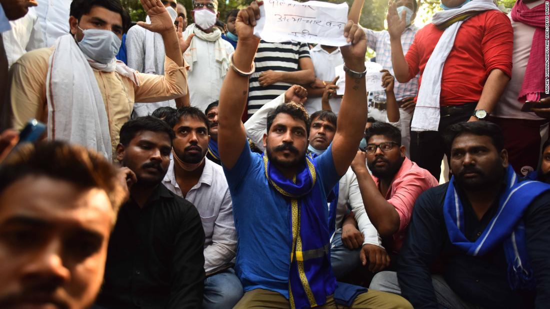 Cnn Co Jp カースト最下層の女性が集団レイプされ死亡 インド北部 Cnn Co Jp カースト最下層の女性が集団レイプされ死亡 インド北部