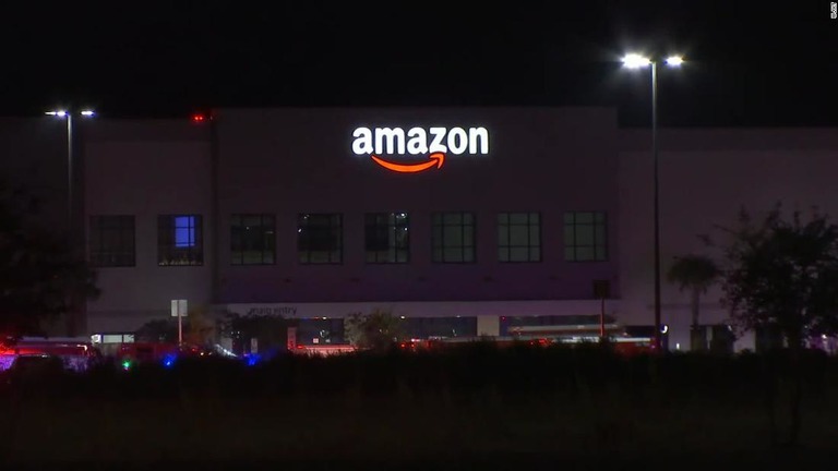 米フロリダ州ジャクソンビルにあるアマゾンの配送センターで発砲事件/WJXT