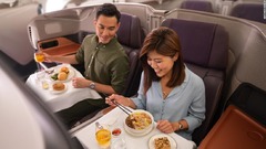エアバスＡ３８０で食事楽しむ、機内レストランに予約殺到　シンガポール航空