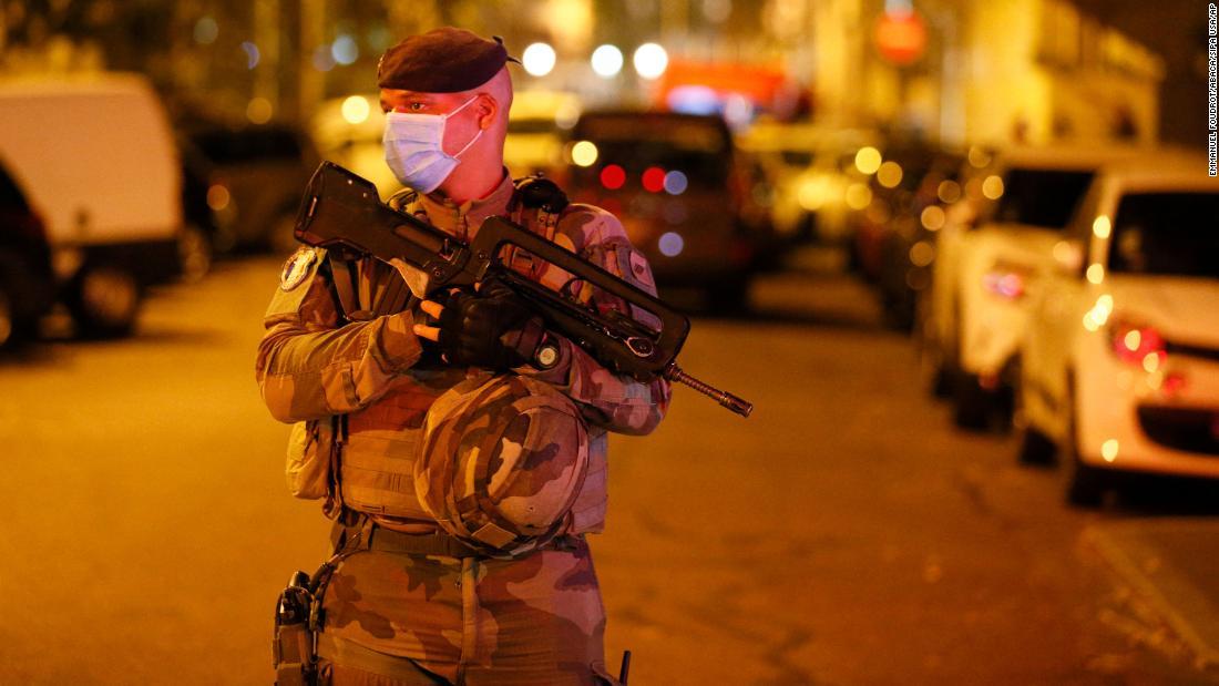 警備にあたるフランス軍の兵士=10月31日/Emmanuel Foudrot/Abaca/Sipa USA/AP