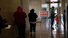 ミシガン州最大の郡で選挙結果を認証、共和党の検査人が一時反対