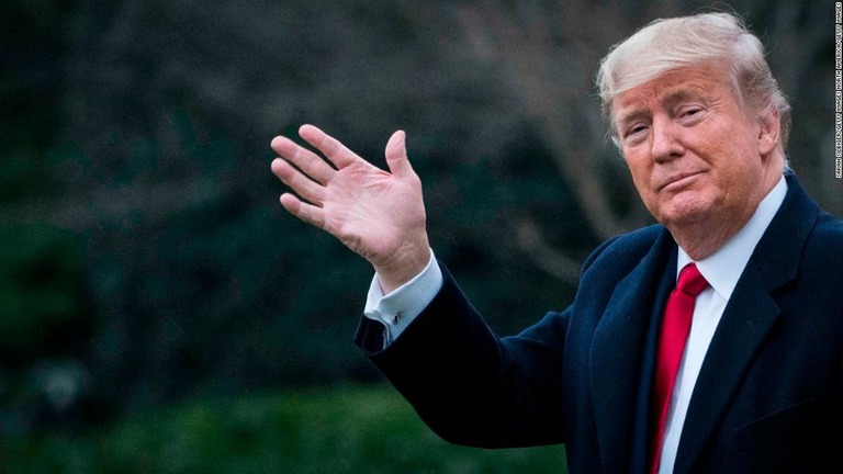 トランプ氏の弁護団による法廷闘争には、今のところ目立った進展がない/Sarah Silbiger/Getty Images North America/Getty Images