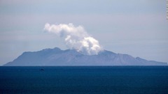 ＮＺ当局、１０団体と３人を起訴　２２人死亡の火山噴火で責任追及