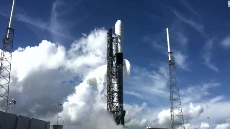 スペースＸは１３日に今年２５回目のファルコン９の打ち上げを実施/SpaceX