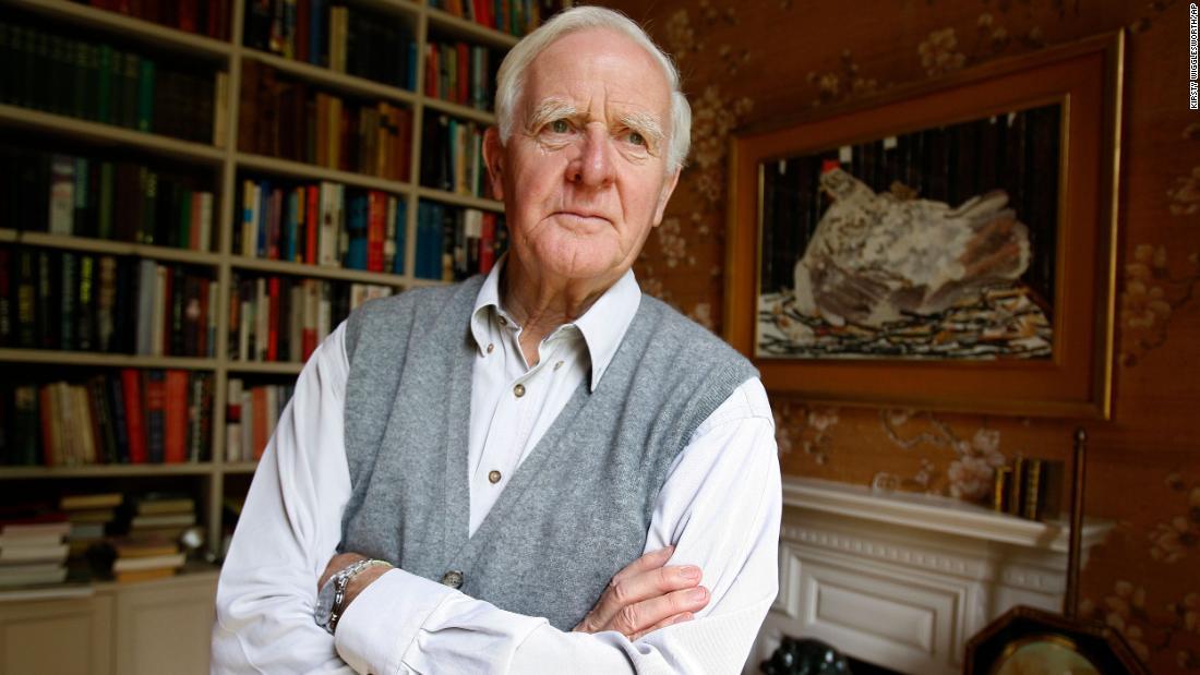 英作家ジョン ル カレ氏死去 89歳 スパイ小説が世界的人気 Cnn Co Jp 英作家ジョン ル カレ氏死去 89歳 スパイ小説が世界的人気 Cnn Co Jp
