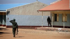 誘拐された男子生徒３４４人、ナイジェリア軍が救出　州当局