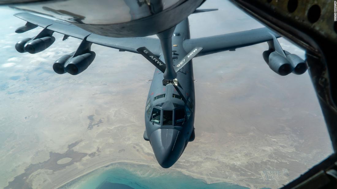 司令官殺害から１年、米国とイランが軍事活動強化　紛争の懸念高まる