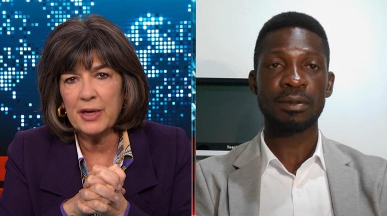 先月、ＣＮＮのインタビューに応じた「ボビ・ワイン」ことロバート・キャグラニ氏（右）/CNN.com