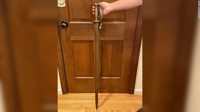 米国史にその名を残す将軍の銅像から持ち去られた剣が、４０年ぶりに返却された/Courtesy Cindy Gaylord