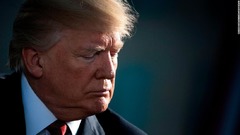 トランプ米大統領の支持率３４％、就任以来最低　ＣＮＮ世論調査