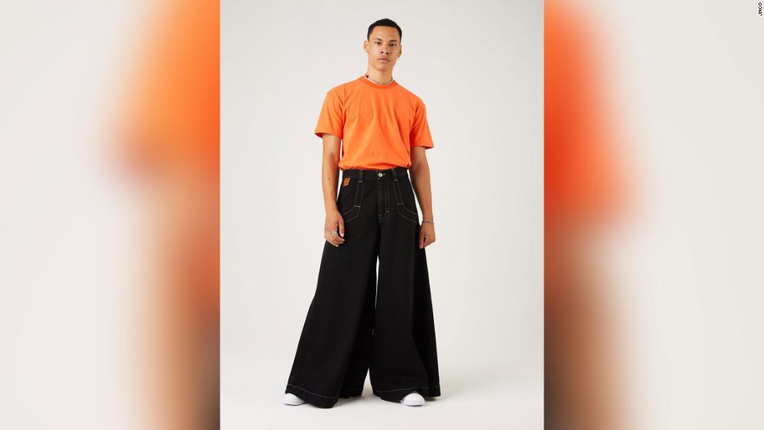 象徴的なＪＮＣＯのワイドレッグジーンズが２０１９年に戻ってきた。パンデミックで需要が急増しているという/JNCO