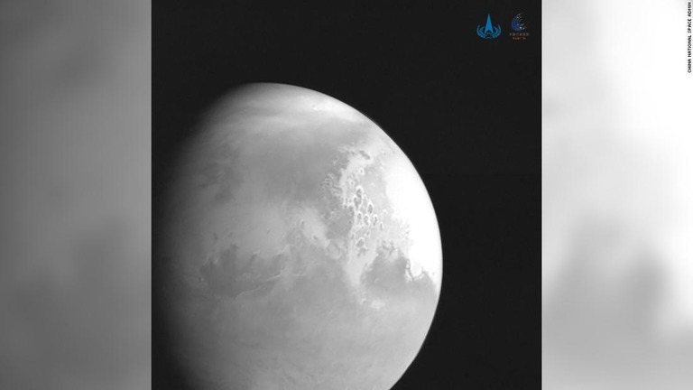 天問１号が火星から約２２０万キロの距離で撮影した画像/China National Space Admin