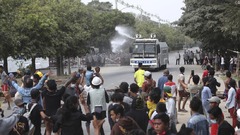 抗議デモに警官隊が発砲、２人死亡　ミャンマー中部マンダレー