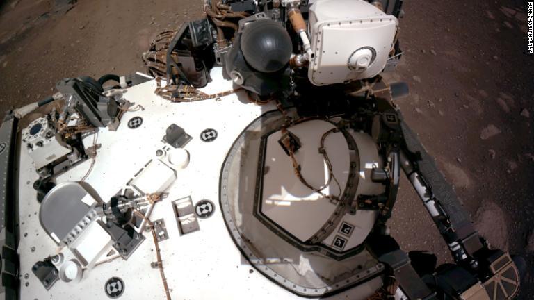 火星探査車「パーサビアランス」に搭載されたナビゲーション用カメラがとらえた映像＝２月２０日/JPL-Caltech/NASA