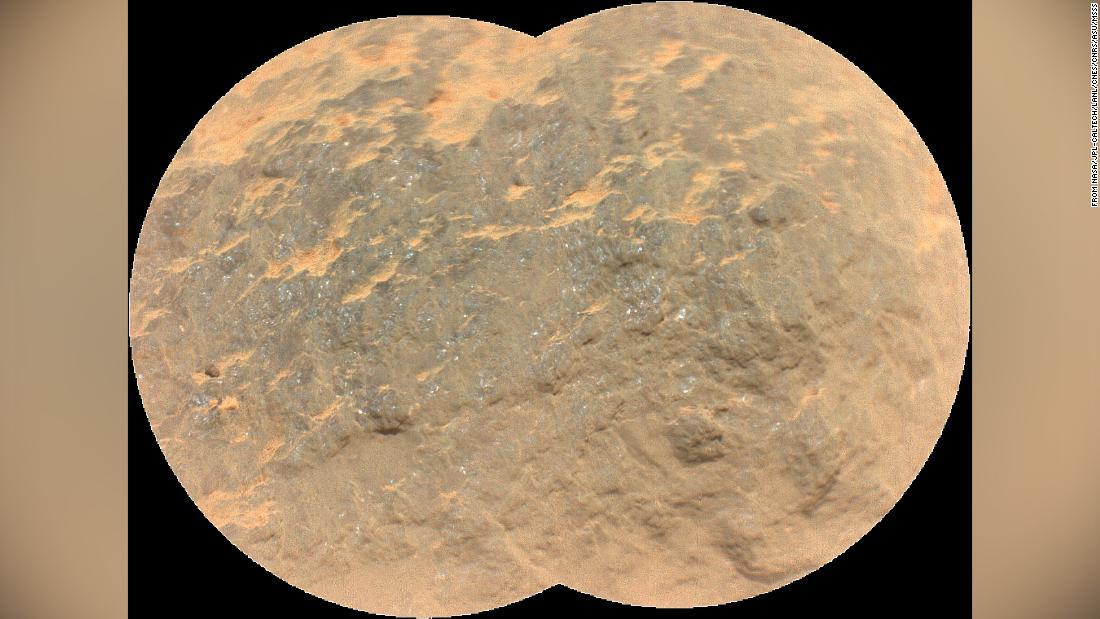 「スーパーカム」に搭載された機器で撮影した火星の岩石/From NASA/JPL-Caltech/LANL/CNES/CNRS/ASU/MSSS