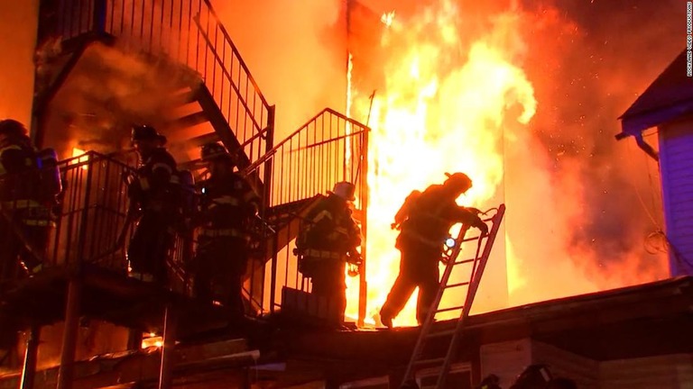 米ニューヨーク州スプリングバレーの介護付き住宅で火災が発生/Rockland Video Productions