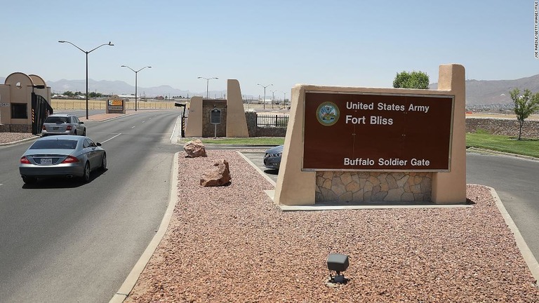 米国防総省が移民の子どもの収容に２つの基地を使用することを承認した/Joe Raedle/Getty Images/FILE