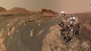 火星探査機キュリオシティ、岩石層で「自撮り」