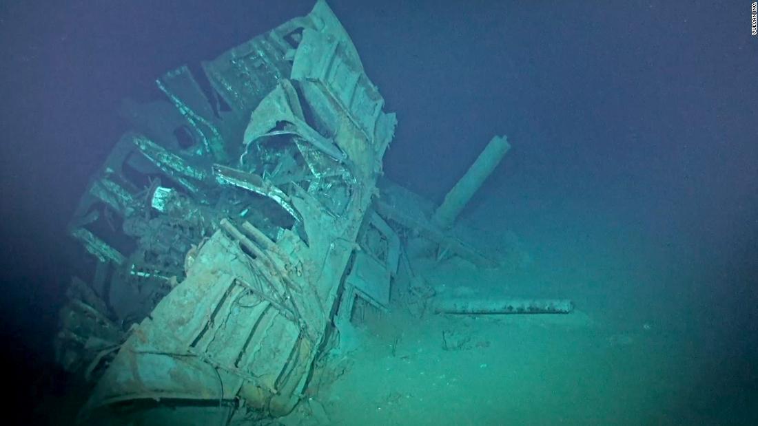 Cnn Co Jp 世界で最も深い場所に沈む船 米駆逐艦ジョンストンを潜水調査 2 2 Cnn Co Jp 世界で最も深い場所に沈む船 米駆逐艦ジョンストンを潜水調査 2 2