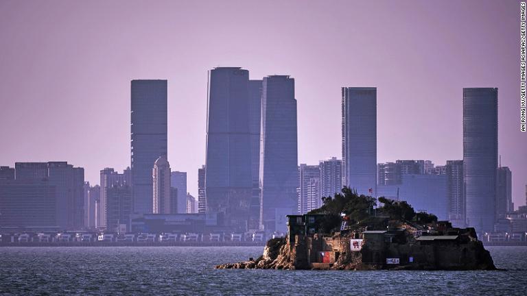 金門島がある金門県は、中国本土の都市、厦門と台湾本島の間の台湾海峡に浮かぶ島々で構成される/An Rong Xu/Getty Images AsiaPac/Getty Images