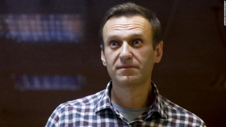 ロシアの反体制派指導者アレクセイ・ナバリヌイ氏が受刑者向けの地域病院に移送された/Alexander Zemlianichenko/AP