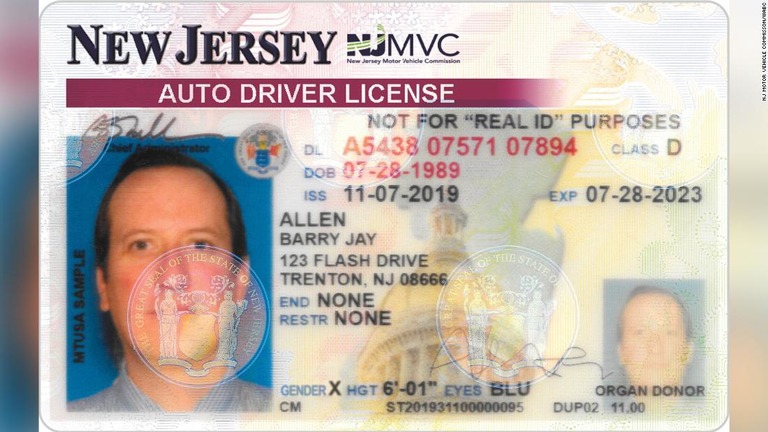 米ニュージャージー州自動車委員会提供の運転免許証の見本。性別欄は「Ｘ」と表示されている/NJ Motor Vehicle Commisson/WABC