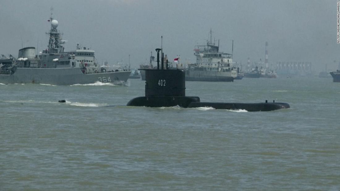 Cnn Co Jp 消息不明のインドネシア潜水艦 酸素尽きるのは24日 捜索急ぐ 1 2 Cnn Co Jp 消息不明のインドネシア潜水艦 酸素尽きるのは24日 捜索急ぐ 1 2