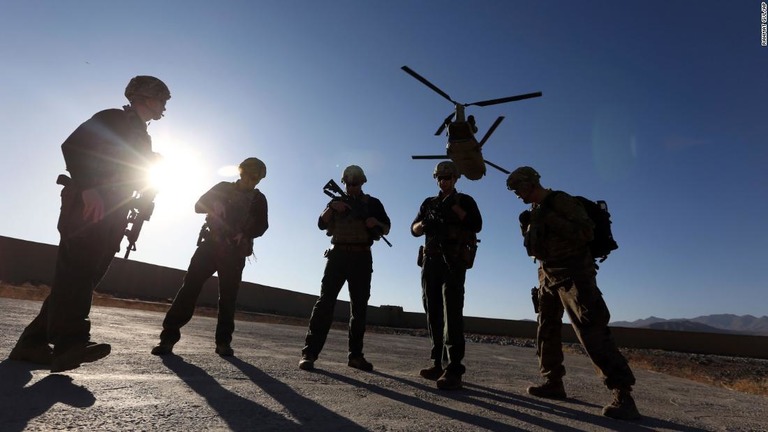 米軍撤退後のアフガン軍の能力減退について、米軍司令官が懸念を示した/Rahmat Gul/AP