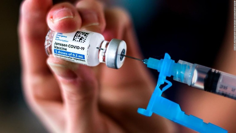 米ＣＤＣのワクチン諮問委員会がＪ＆Ｊ製ワクチンの使用再開を勧告した/Michael Ciaglo/Getty Images North America/Getty Images