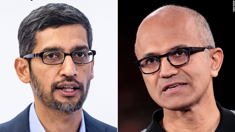 米グーグルのスンダー・ピチャイＣＥＯ（左）とマイクロソフトのサティア・ナデラＣＥＯがインドへの支援を表明/Getty Images