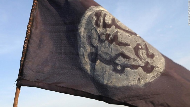 ボコ・ハラムの旗。チャド軍に国境の町から追われ撤退した指令所にあった＝２０１５年２月４日/STEPHANE YAS/AFP/AFP/Getty Images