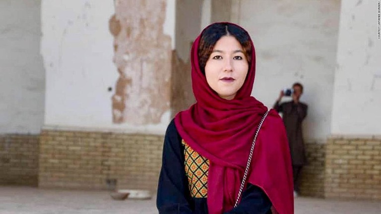 アフガニスタンで観光ガイドとして働く唯一の女性であるファティマさん/Courtesy Untamed Borders