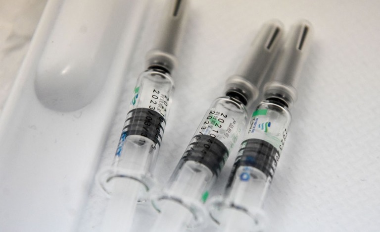 ＷＨＯが中国シノファーム製ワクチンの緊急使用を承認した/Robert Atanasovski/AFP/Getty Images