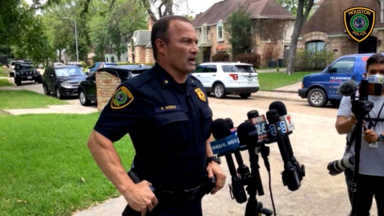 ヒューストン警察の署長は、近隣住民がトラを目撃したと語った/Houston Police