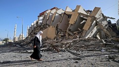 ガザで６５人、イスラエルで７人死亡　国連が「全面戦争」に警鐘