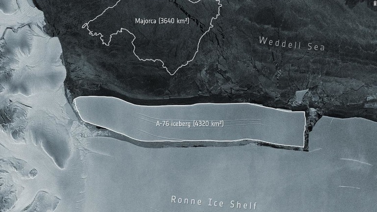 「Ａー７６」と命名された氷片は約１７０キロの長さがある/ESA
