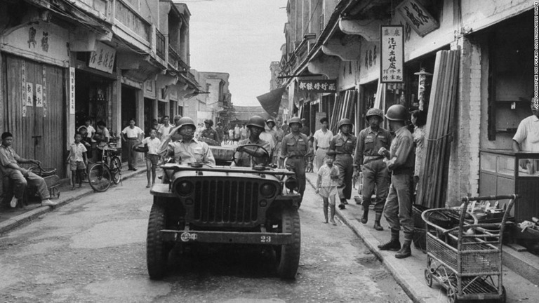 金門島の国民党の兵士。同島は１９５８年に中国から砲撃の対象となった/John Dominis/The LIFE Picture Collection/Getty Images