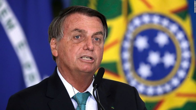 ブラジルでコパ・アメリカ（南米選手権）を開催する意向を示したボルソナーロ氏＝１日、ブラジル/Eraldo Peres/AP