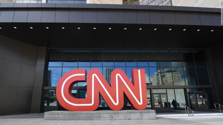 記者の通信記録への要求をめぐり、ＣＮＮとトランプ前政権が法廷闘争を繰り広げていた/Prince Williams/Getty Images 