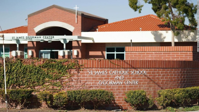 クルーパー容疑者が校長を務めていたカリフォルニア州トーランスのカトリック学校/Scott Varley/Digital First Media/ Torrance Daily Breeze/Getty Images