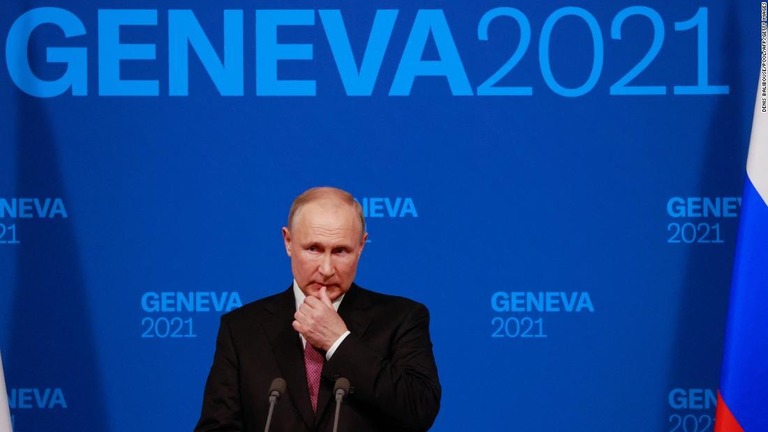 プーチン氏は米国の状況を引き合いに出し、自身の政敵に対する扱いを正当化した/Denis Balibouse/Pool/AFP/Getty Images
