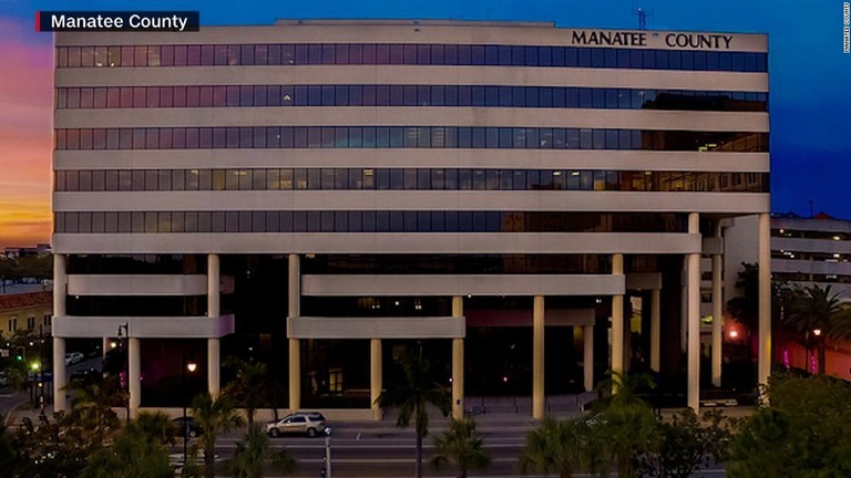 米フロリダ州マナティー郡の庁舎内で新型コロナウイルスのクラスター（感染者集団）が発生した/Manatee County