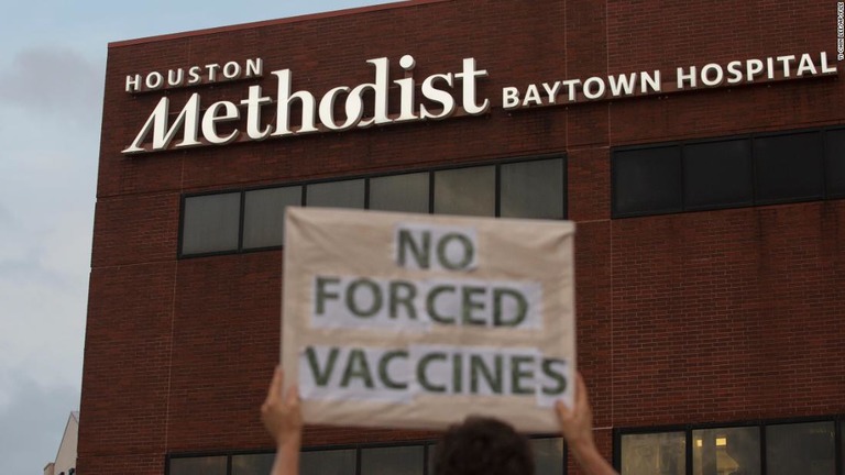 ヒューストン・メソジスト病院が新型コロナのワクチン接種を義務付けたことに対し職員が裁判を起こしていた/Yi-Chin Lee/AP/FILE