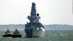 ロシアが英艦船に「警告射撃」、英側は否定　黒海クリミア半島沖