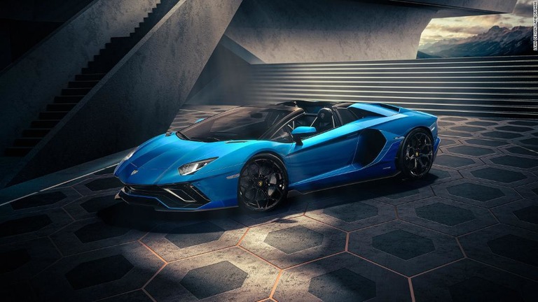 ランボルギーニがＶ１２エンジン搭載の最後のガソリン駆動スーパーカーを発表した/Lean Design/Lamborghini